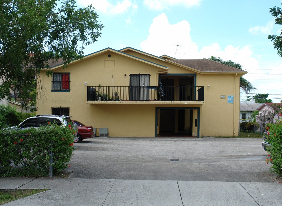 1944 SW 6th St in Miami, FL - Building Photo