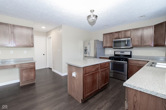 2755 Bluewood Way in Plainfield, IN - Building Photo - Building Photo