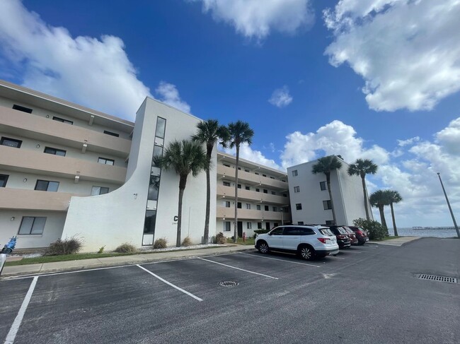 2469 S Washington Ave in Titusville, FL - Building Photo - Building Photo