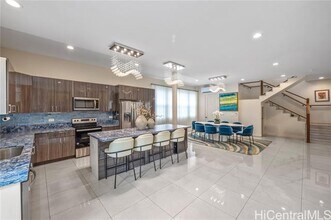 229 Hanamaulu St in Honolulu, HI - Building Photo - Building Photo