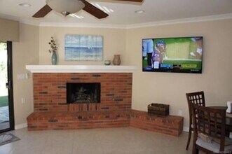 358 H Ave in Coronado, CA - Building Photo - Building Photo