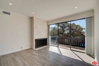 2324 S Beverly Glen Blvd in Los Angeles, CA - Building Photo - Building Photo