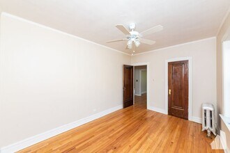 4101 N Sacramento Ave in Chicago, IL - Building Photo - Building Photo