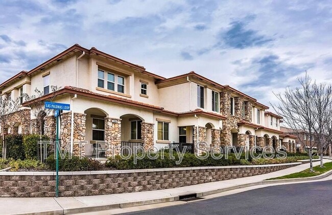 property at 2004 Las Palomas Loop