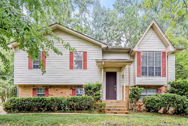 property at 5040 Ewell Ln