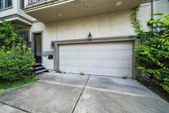 2318 Camden Dr in Houston, TX - Building Photo - Building Photo