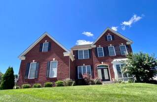 1402 St Francis Cir in Severn, MD - Building Photo