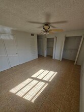 401 SE 3rd St, Unit 106 in Dania Beach, FL - Foto de edificio - Building Photo