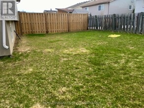 7701 Cortina Crescent in Niagara Falls, ON - Building Photo - Building Photo