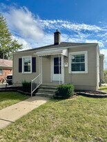 1369 New York Ave in Lincoln Park, MI - Building Photo