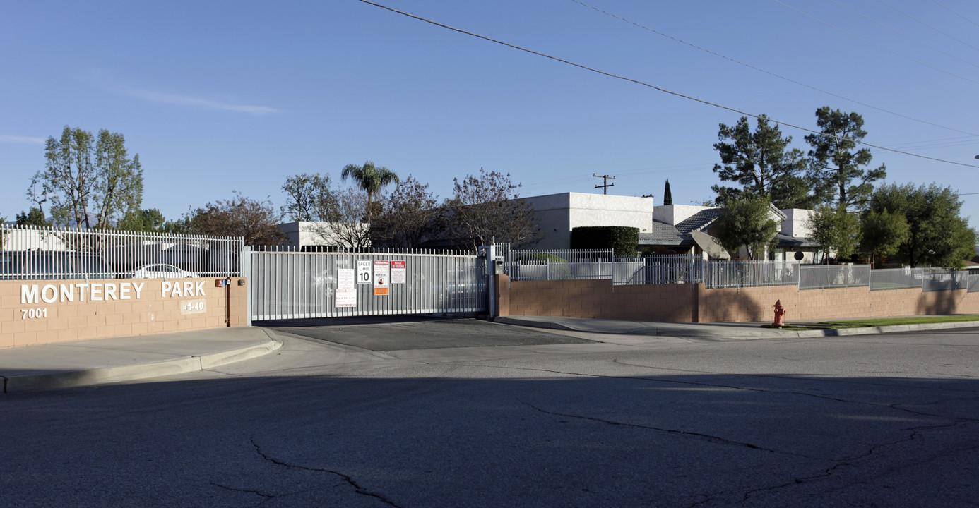 Monterrey Park in Highland, CA - Building Photo