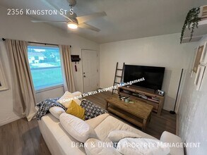 2356 Kingston St S in St. Petersburg, FL - Building Photo - Building Photo