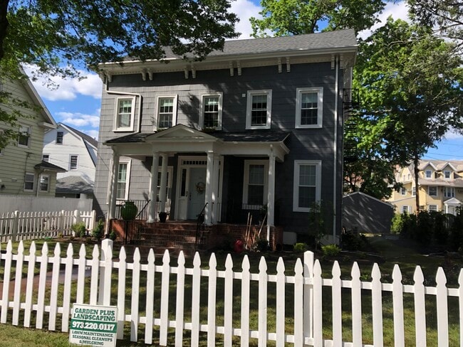 361 Belleville Ave, Unit 1 in Bloomfield, NJ - Building Photo - Building Photo