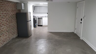 162 6th St, Unit 1 in Hoboken, NJ - Building Photo - Building Photo