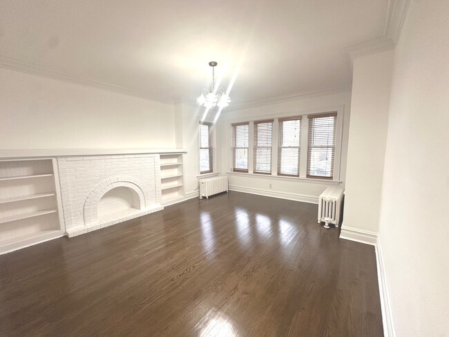 5814 N Campbell Ave in Chicago, IL - Building Photo - Building Photo