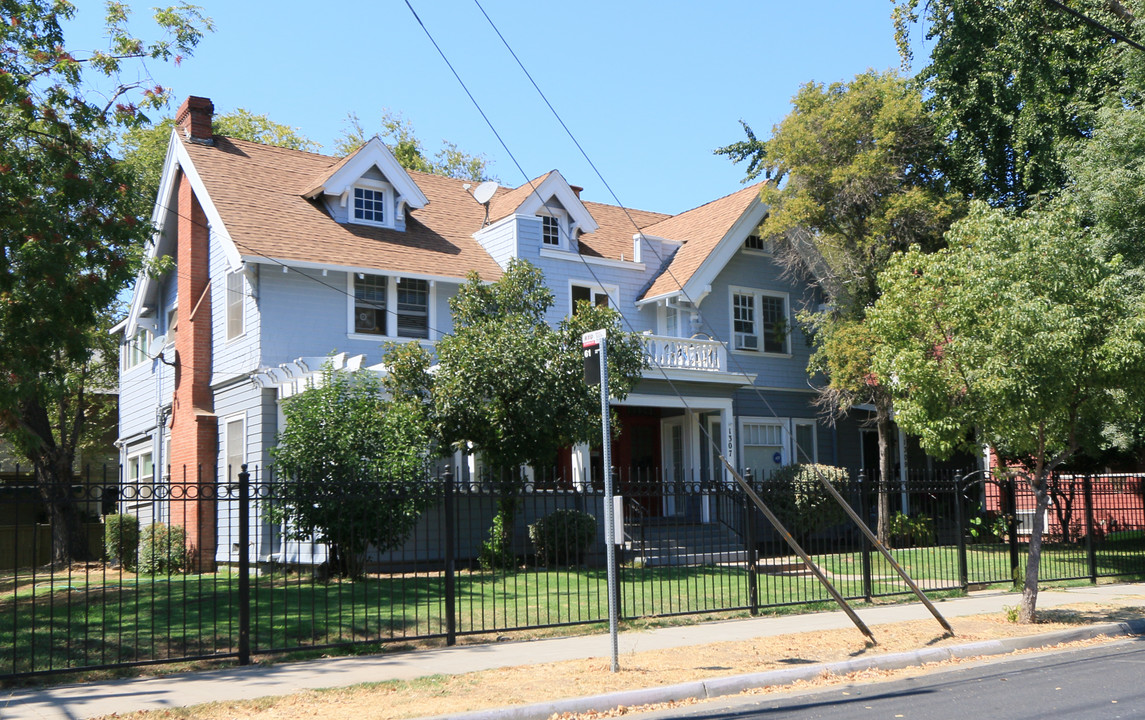 1307 N San Joaquin St in Stockton, CA - Building Photo