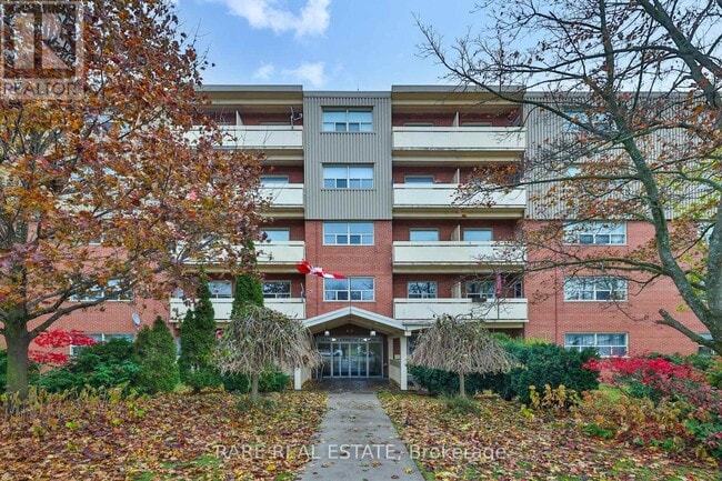 property at 49 Wellington St