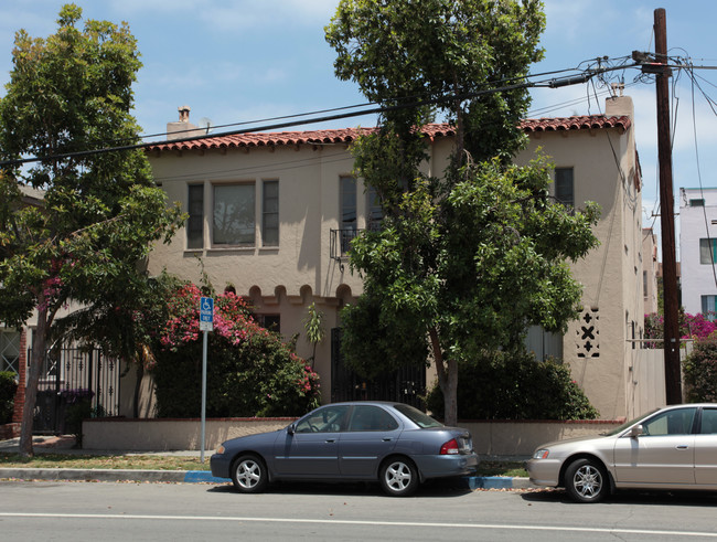 1759 E 2nd St in Long Beach, CA - Foto de edificio - Building Photo