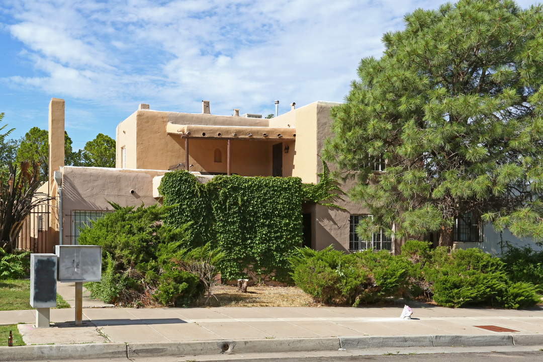 1818 Gold Ave SE in Albuquerque, NM - Building Photo