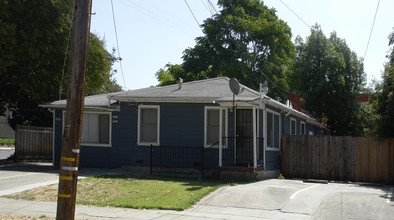 2350 83rd Ave in Oakland, CA - Foto de edificio - Building Photo