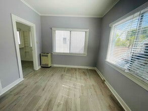 240 S Reeves Dr in Beverly Hills, CA - Building Photo - Building Photo