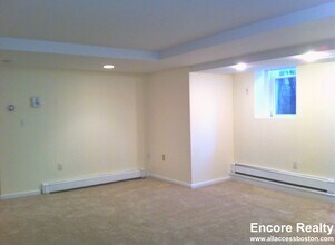 1223 Beacon St in Brookline, MA - Building Photo - Building Photo