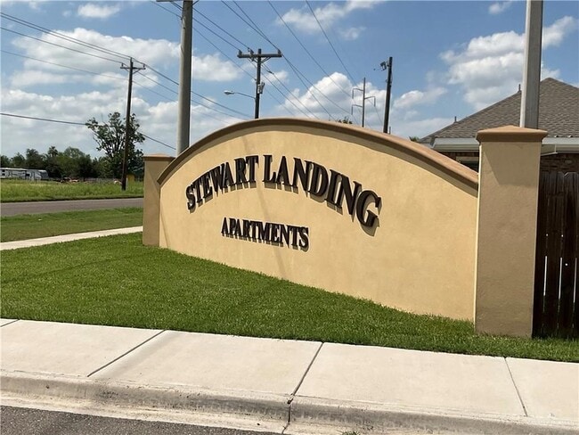 2707 E Garfield Ave, Unit A in Alton, TX - Building Photo - Building Photo