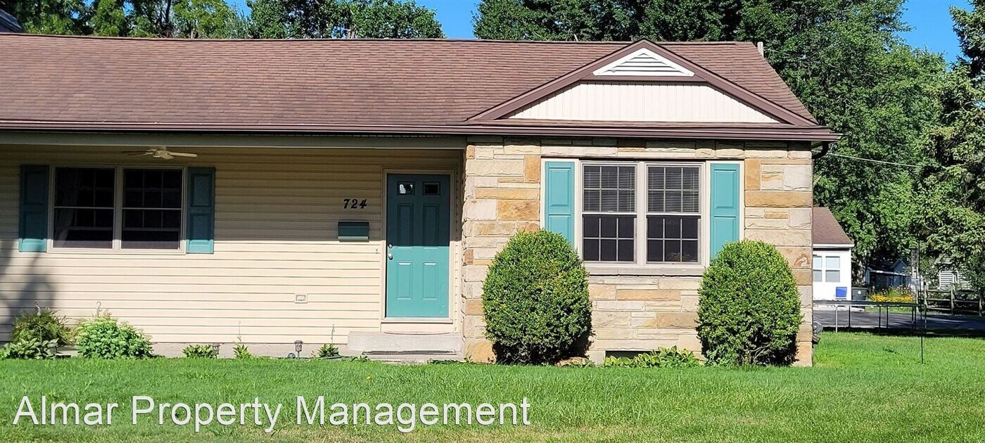 724 S Summit St Photo