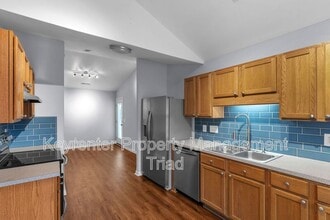 540 Lake Way in Kernersville, NC - Building Photo - Building Photo