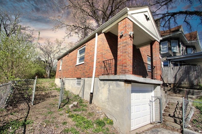 937 Grand Ave in Cincinnati, OH - Building Photo - Building Photo