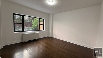 EAST 56 STREET in New York, NY - Building Photo - Building Photo