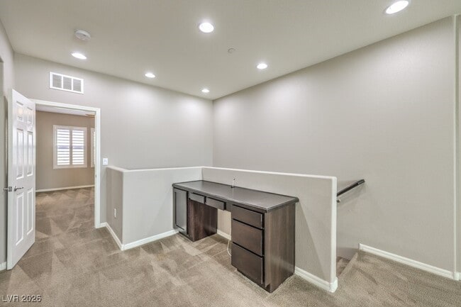 11326 Belmont Lake Dr in Las Vegas, NV - Building Photo - Building Photo