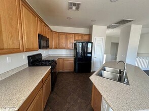 3041 E Austin Pale Ave in North Las Vegas, NV - Building Photo - Building Photo