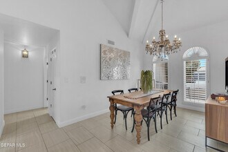 2085 Paseo Del Prado Dr in El Paso, TX - Building Photo - Building Photo