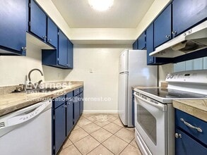 5995 W Hampden Ave in Denver, CO - Building Photo - Building Photo