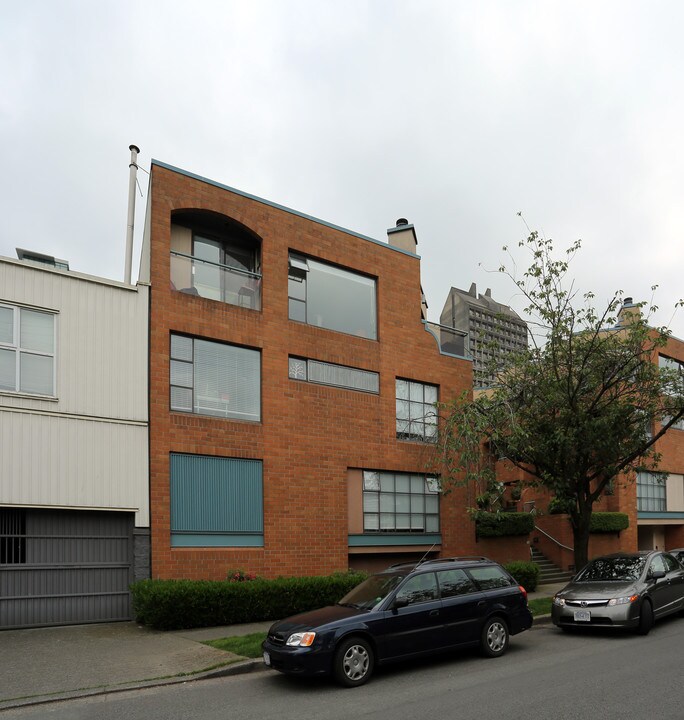 Hearth Court in Vancouver, BC - Building Photo