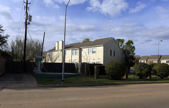 Reflections On Gentryside Townhomes in Houston, TX - Foto de edificio - Building Photo