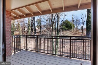 7376 Lee Hwy in Falls Church, VA - Building Photo - Building Photo