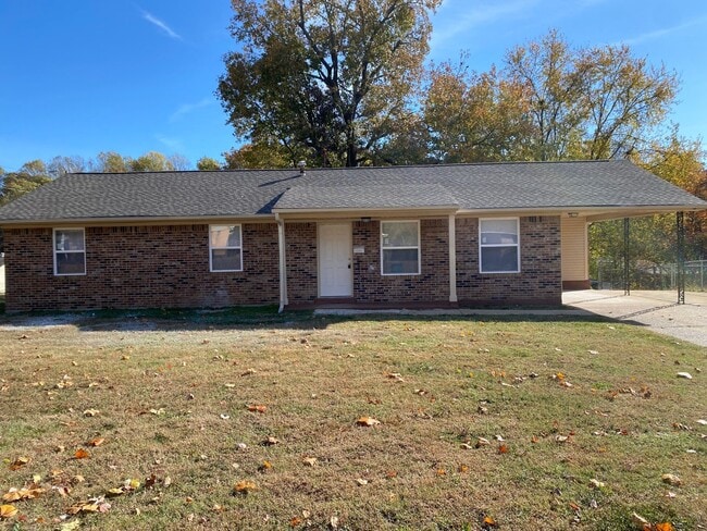 property at 70 Sweetbay Dr