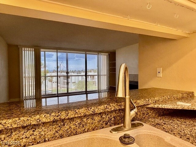 property at 750 S Royal Crest Cir