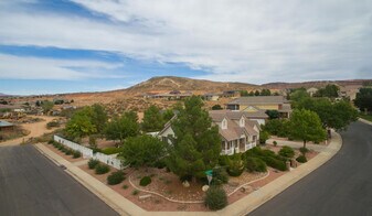 835 Royal Septor Way in Washington, UT - Building Photo