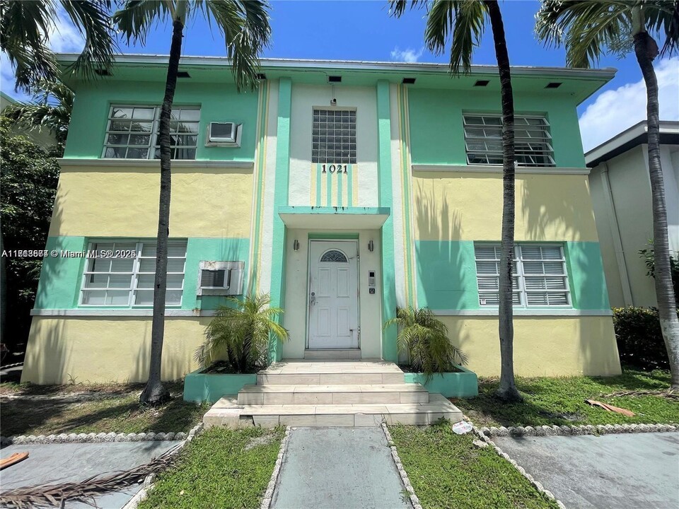 1021 Euclid Ave in Miami Beach, FL - Building Photo