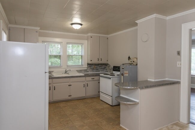 204 Glendale St in Morganton, NC - Building Photo - Building Photo