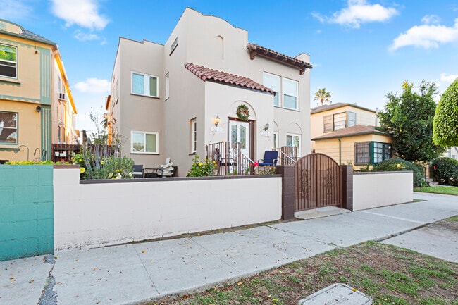 518 N Genesee Ave, Unit 518