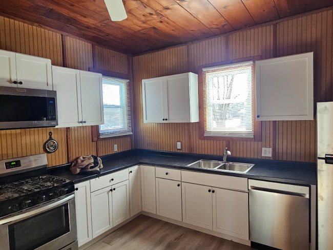 property at 1621 Indiana Ave