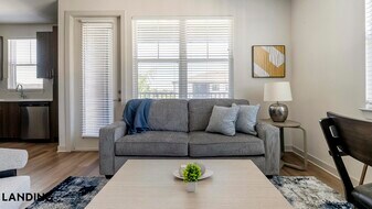 11900 Marquina Blvd, Unit 1137 in Ft. Myers, FL - Building Photo