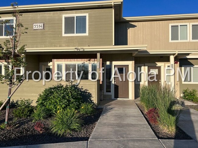 property at 3514 E Grand Forest Dr