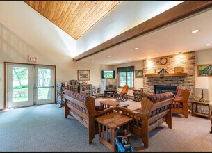 3 Spruce Trl, Unit 3 Spruce in Wisconsin Dells, WI - Foto de edificio - Building Photo