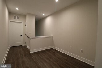 5105 Donatello Dr in Princeton, NJ - Building Photo - Building Photo