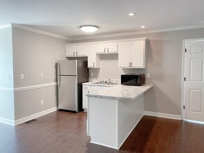 5328 N Sumac Cir in Fayetteville, NC - Building Photo - Building Photo